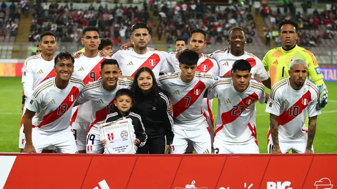 La Selección Peruana, que jugó ante Paraguay.