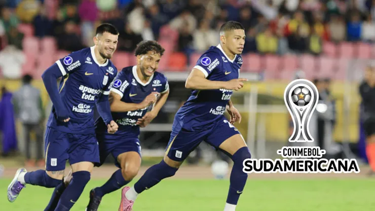 Jugadores de Alianza Lima celebrando en Quito.