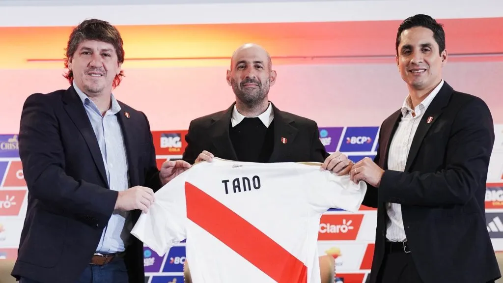 Spinelli, presentado como nuevo DT de la Selección Peruana Femenina (X @SeleccionPeru).