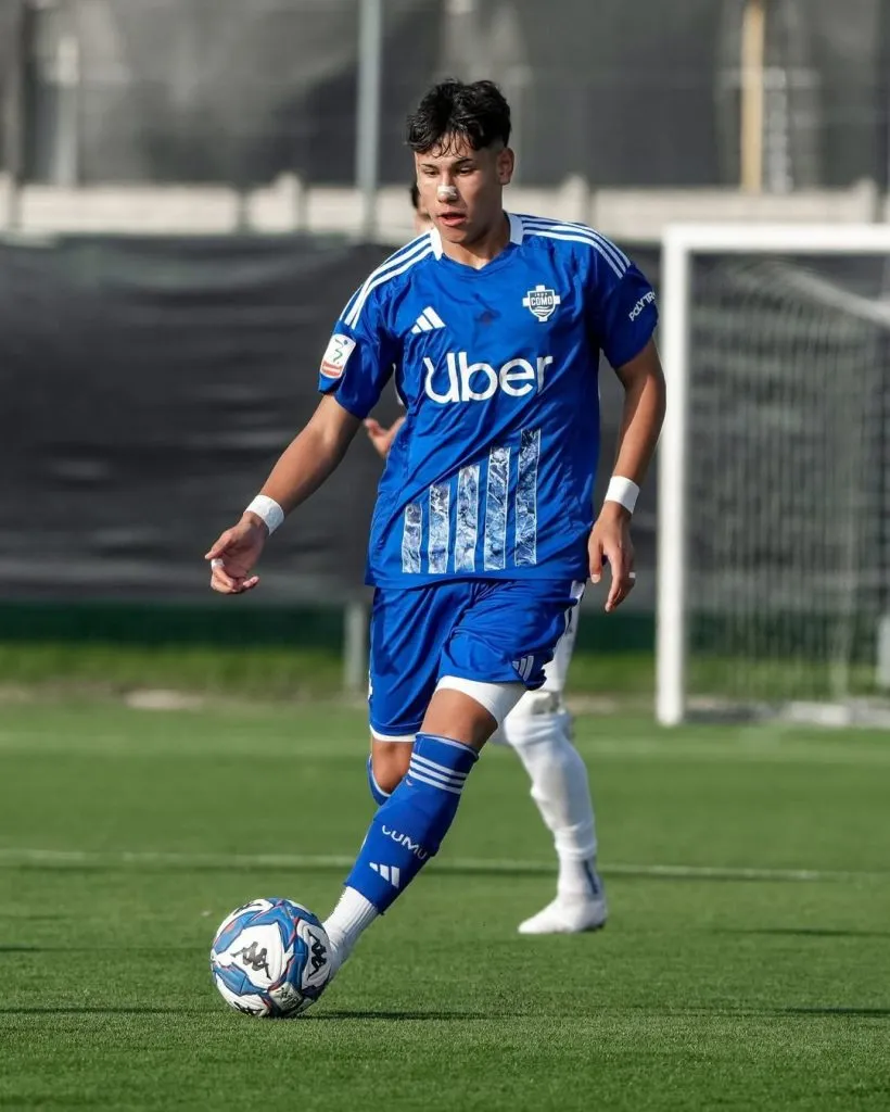 Francesco Andrealli jugando en el Como. (Foto: X).