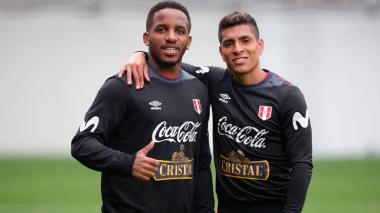 Jefferson Farfán y Paolo Hurtado.