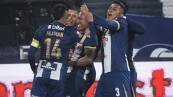 Alianza Lima celebrando.