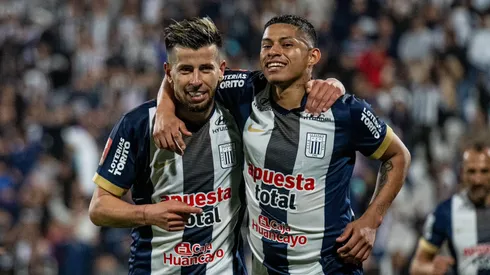 Pablo Ceppelini y Kevin Quevedo celebrando hoy en Matute.