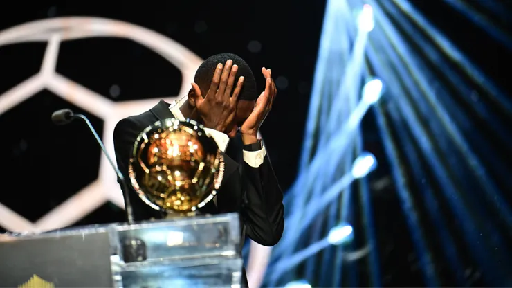Ousmane Dembélé rompió en llanto tras recibir el Balón de Oro 2025.
