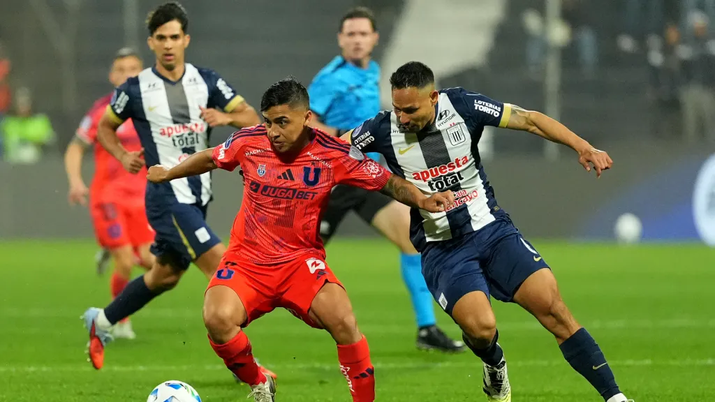 Alianza Lima vs. Universidad de Chile.