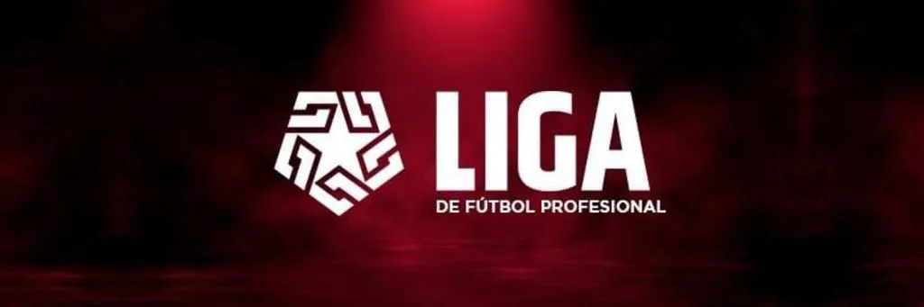 Liga 1 cambaría para la temporada 2026. (Foto: X).