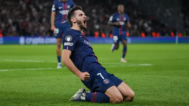 El PSG de Khvicha Kvaratskhelia busca su segunda victoria en la Champions League 2025-2026.