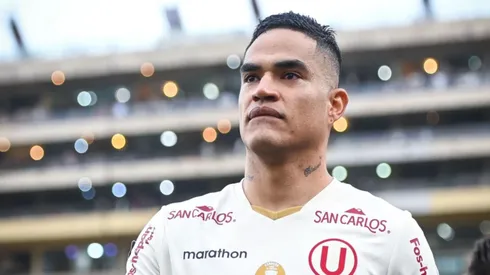 Anderson Santamaría con camiseta de Universitario.