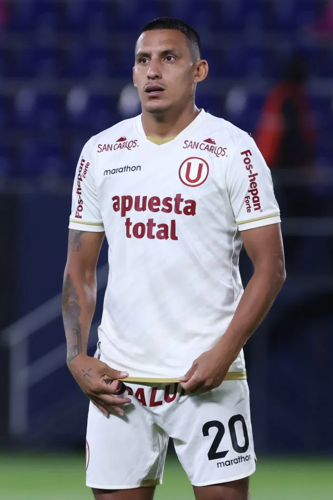 Alex Valera quedará fuera de la Selección Peruana. (Photo by Franklin Jacome/Getty Images)
