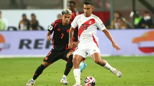 Alex Valera contra Luiz Díaz.