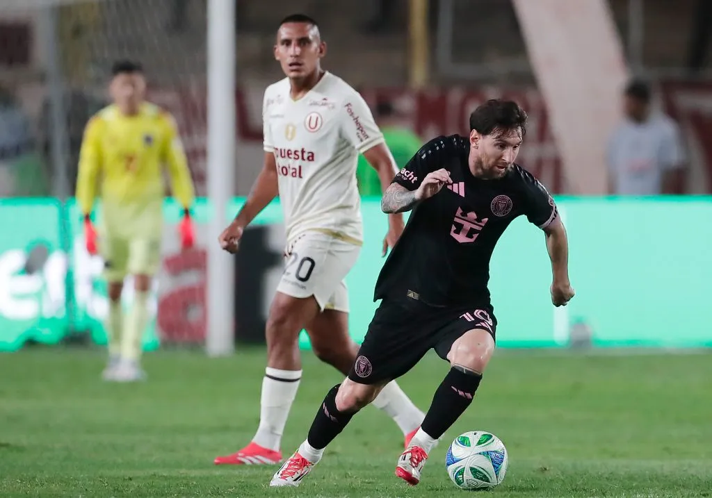 Lionel Messi contra Universitario (Foto: Getty).