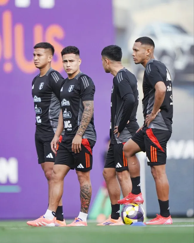 Selección Peruana trabaja pensando en el amistoso contra Chile. (Foto: X).