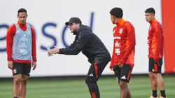 Manuel Barreto y Selección Peruana entrenando en Videna.