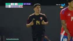 Felipe Chávez ingresando al Chile vs. Perú.