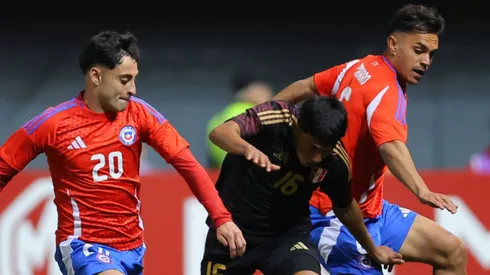 Maxloren Castro en el amistoso Chile vs. Perú.