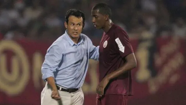 Juan Reynoso hizo debutar a Joyce Conde. (Foto: X).