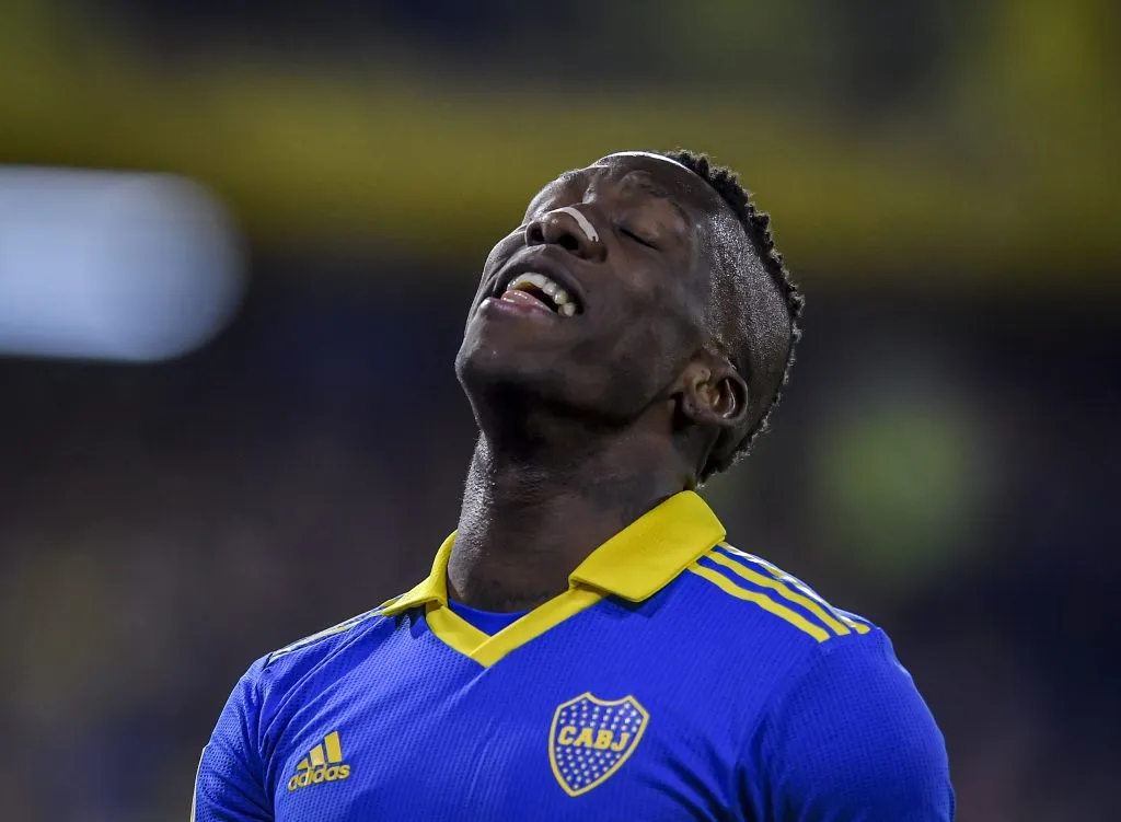 Luis Advíncula podría no llegar a Alianza Lima. (Photo by Marcelo Endelli/Getty Images)