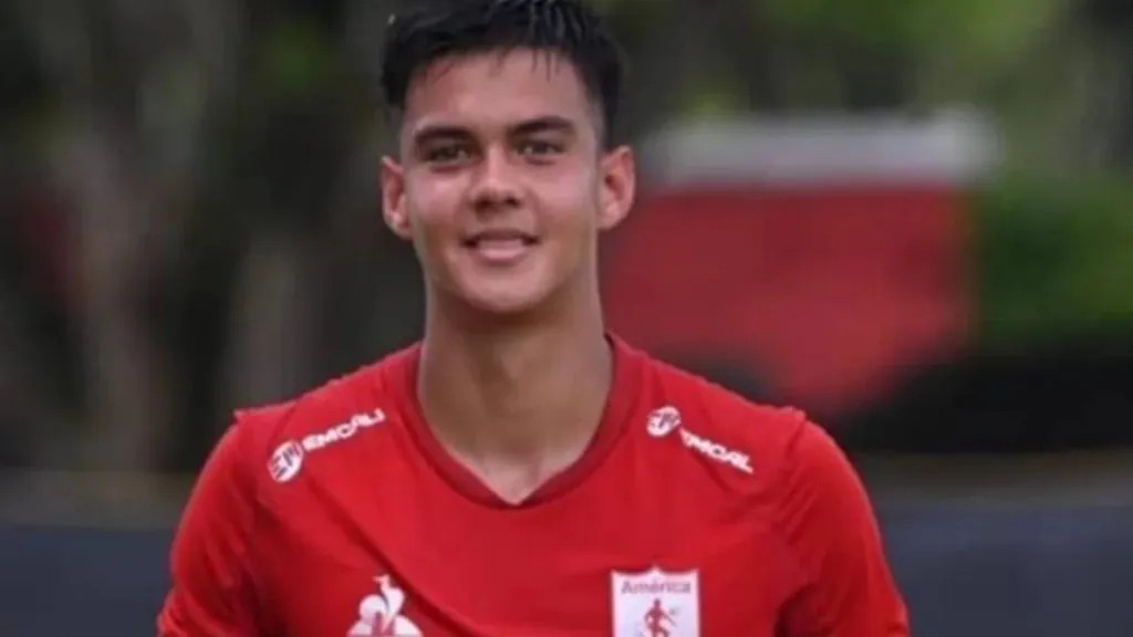 Samuel Hernández, figura de la Sub 15 de Perú (América de Cali).