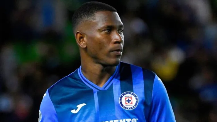 Bryan Angulo fue baleado en la previa de un partido en Ecuador.
