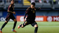 Jairo Concha con camiseta de Perú.