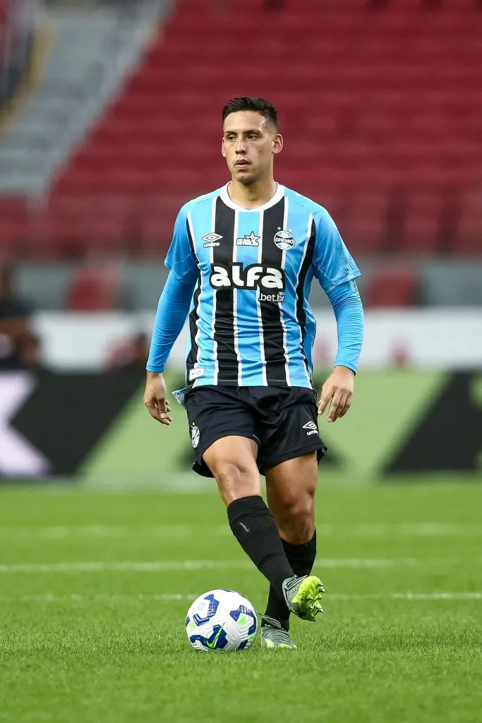 Erick Noriega no desentona en el Gremio de Porto Alegre. (Photo by Pedro H. Tesch/Getty Images)