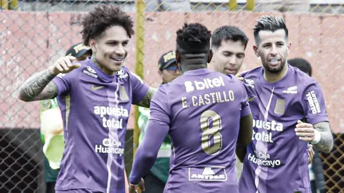 Alianza Lima celebrando.