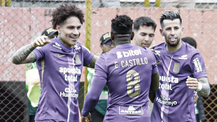 Alianza Lima celebrando.