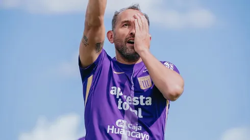 Hernán Barcos celebrando.
