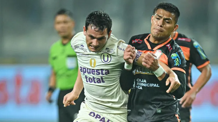 Jairo Vélez contra Ayacucho FC.