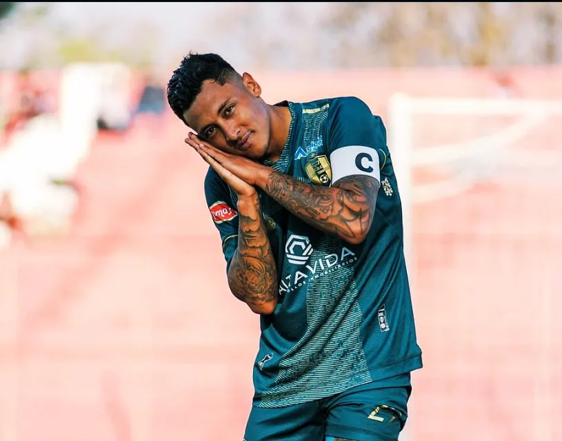Agustín Graneros jugando en Bolivia. (Foto: X).