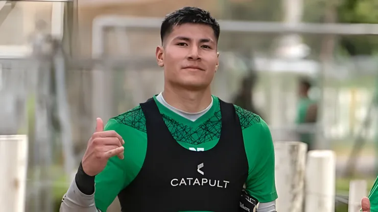 Diego Romero en los entrenamientos de Banfield.