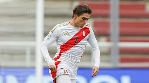 Juan Pablo Goicochea, delantero de Perú.