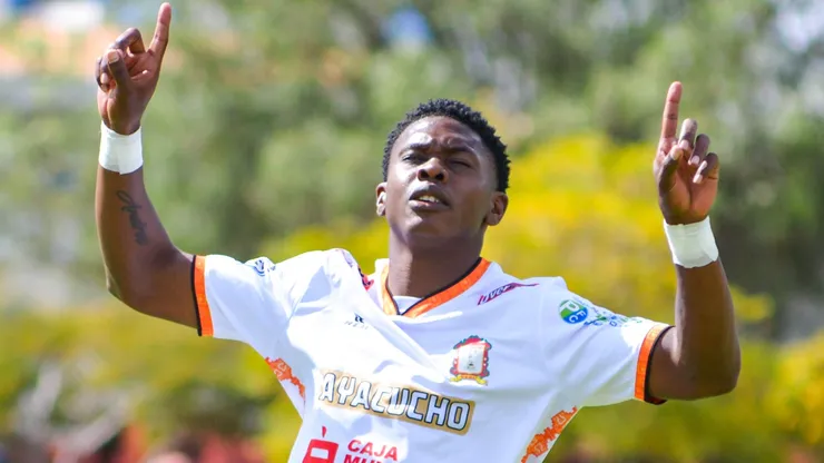 Lucumí, la carta de gol de Ayacucho para salvarse del descenso.