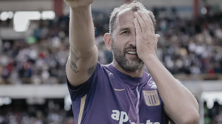 Hernán Barcos celebrando.