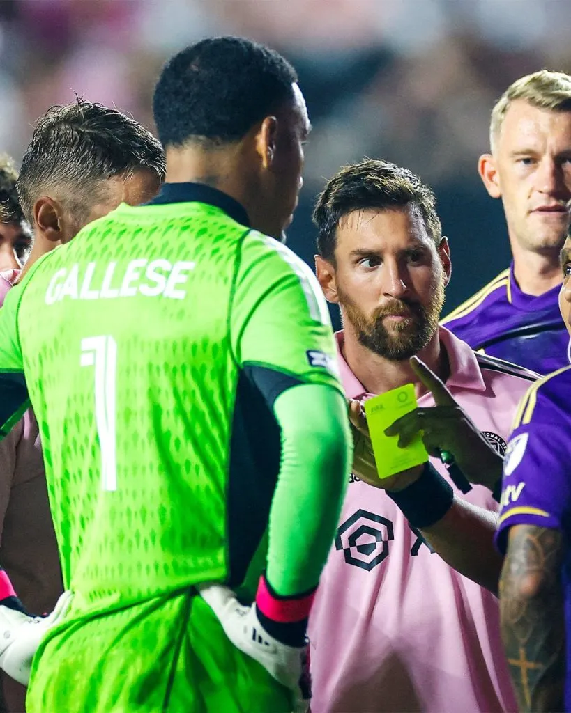 Pedro Gallese jugaría al lado de Lionel Messi. (Foto: X).