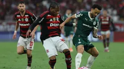 Gonzalo Plata y Felipe Anderson, figuras de Flamengo y Palmeiras, respectivamente.