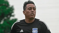 Christian Cueva entrenando en Emelec.