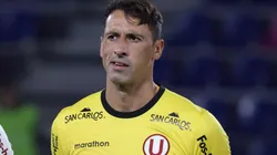 Sebastián Britos con camiseta de Universitario.