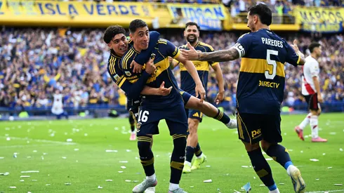 El festejo en Boca por el gol de Miguel Merentiel para el 2-0 ante River.