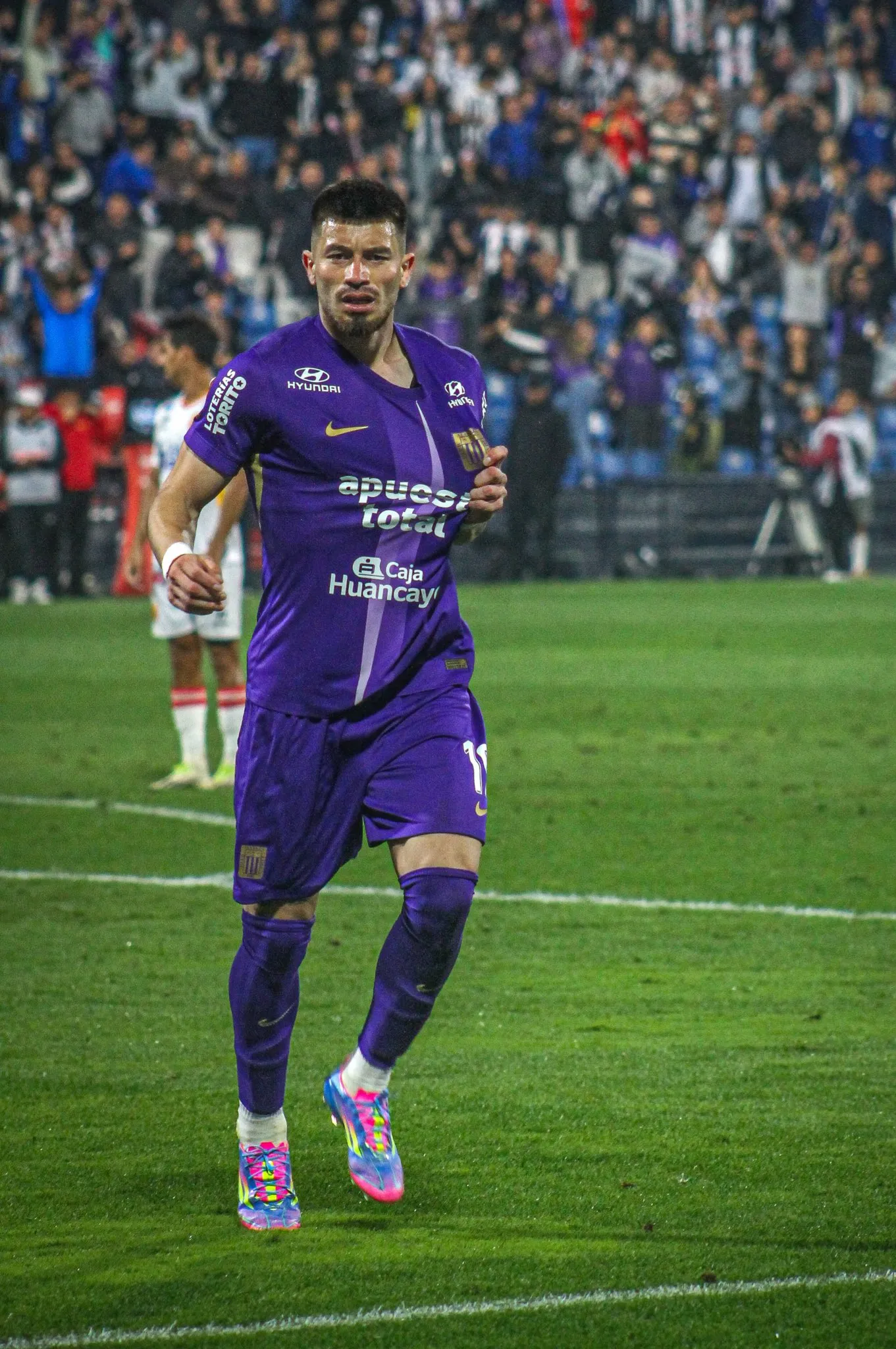 Alan Cantero jugando en Alianza Lima. (Foto: X – @Amdiaz2004).