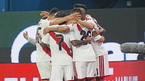 Este seleccionado peruano elogiado tras partido con Rusia.