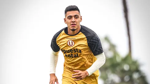 César Inga, defensor de Universitario.