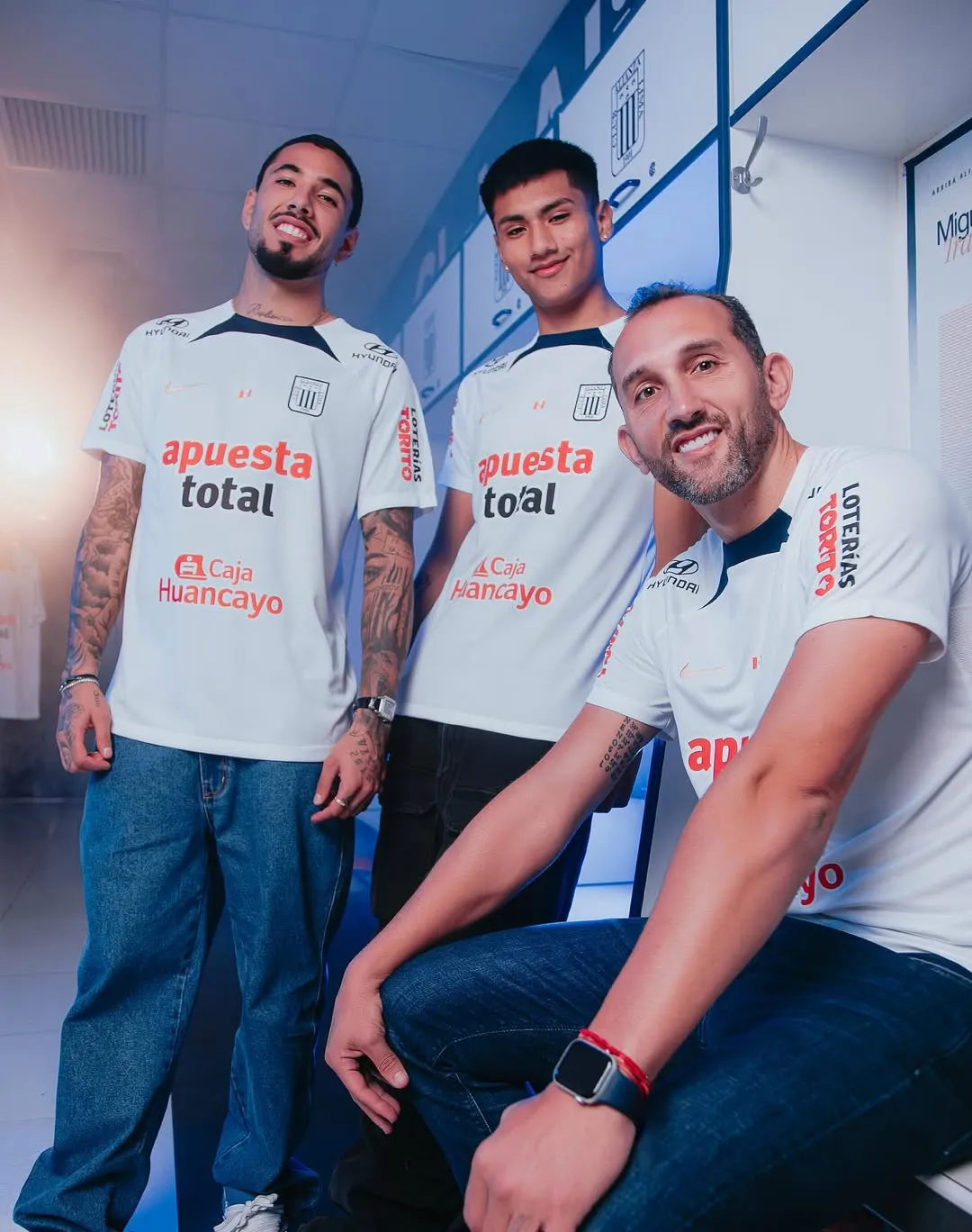 Sergio Peña, Piero Cari y Hernán Barcos con Alianza Lima. (Foto: Alianza Lima)