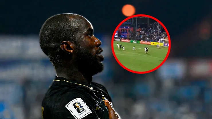 Cecilio Waterman festejando en el Panamá vs. Guatemala.