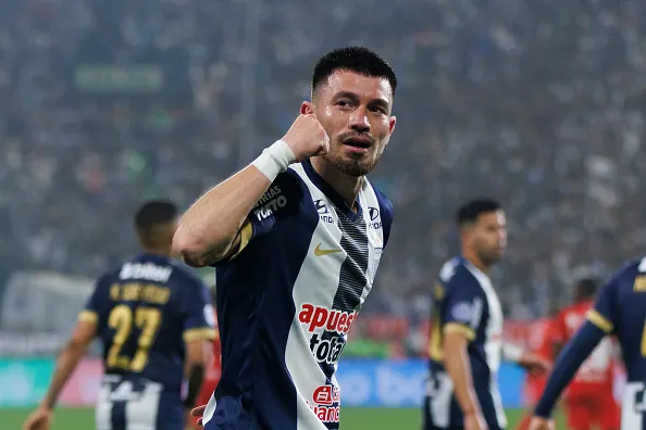 Alan Cantero festejando un gol con Alianza Lima. (Foto: Getty Images)