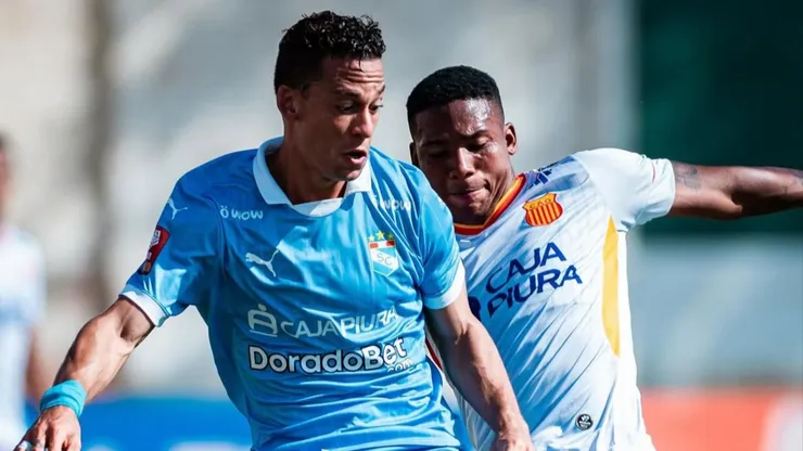 Sporting Cristal le pelea a Atlético Grau.