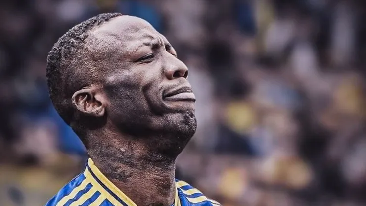 Equipo grande quiere fichar a Luis Advíncula antes que Alianza Lima.