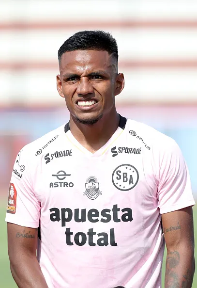 Cristian Carbajal jugando pars Sport Boys. (Foto: Getty Images)