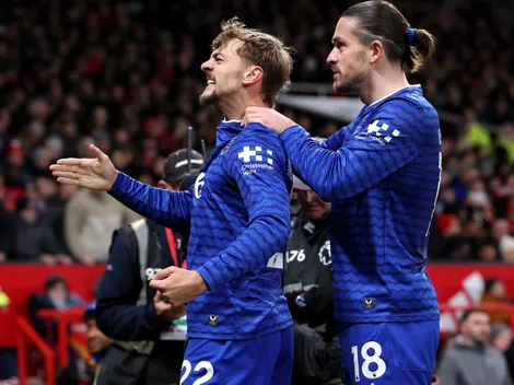 Pese a la insólita expulsión de Gueye, Everton ganó 1-0 al Manchester United en Old Trafford