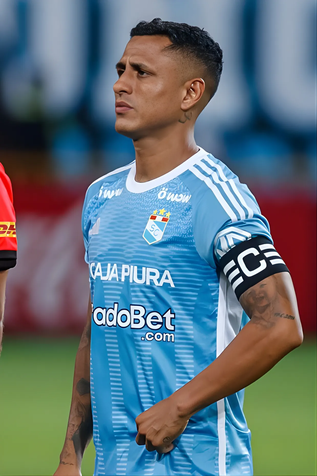 Yotún como capitán de Cristal. (Foto: Liga 1)